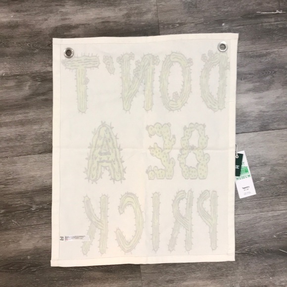 “Don’t be a prick” cactus tapestry - Picture 4 of 5